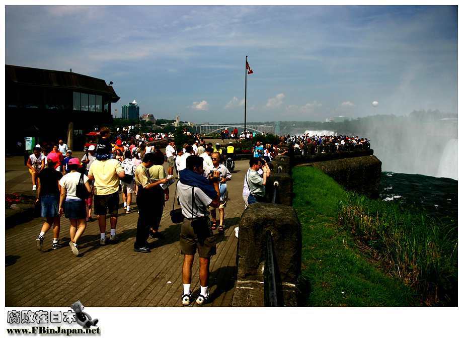 2004-ca-niagara_fall_02.jpg