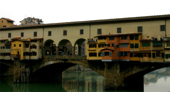 house-on-bridge-firenza-italy.jpg