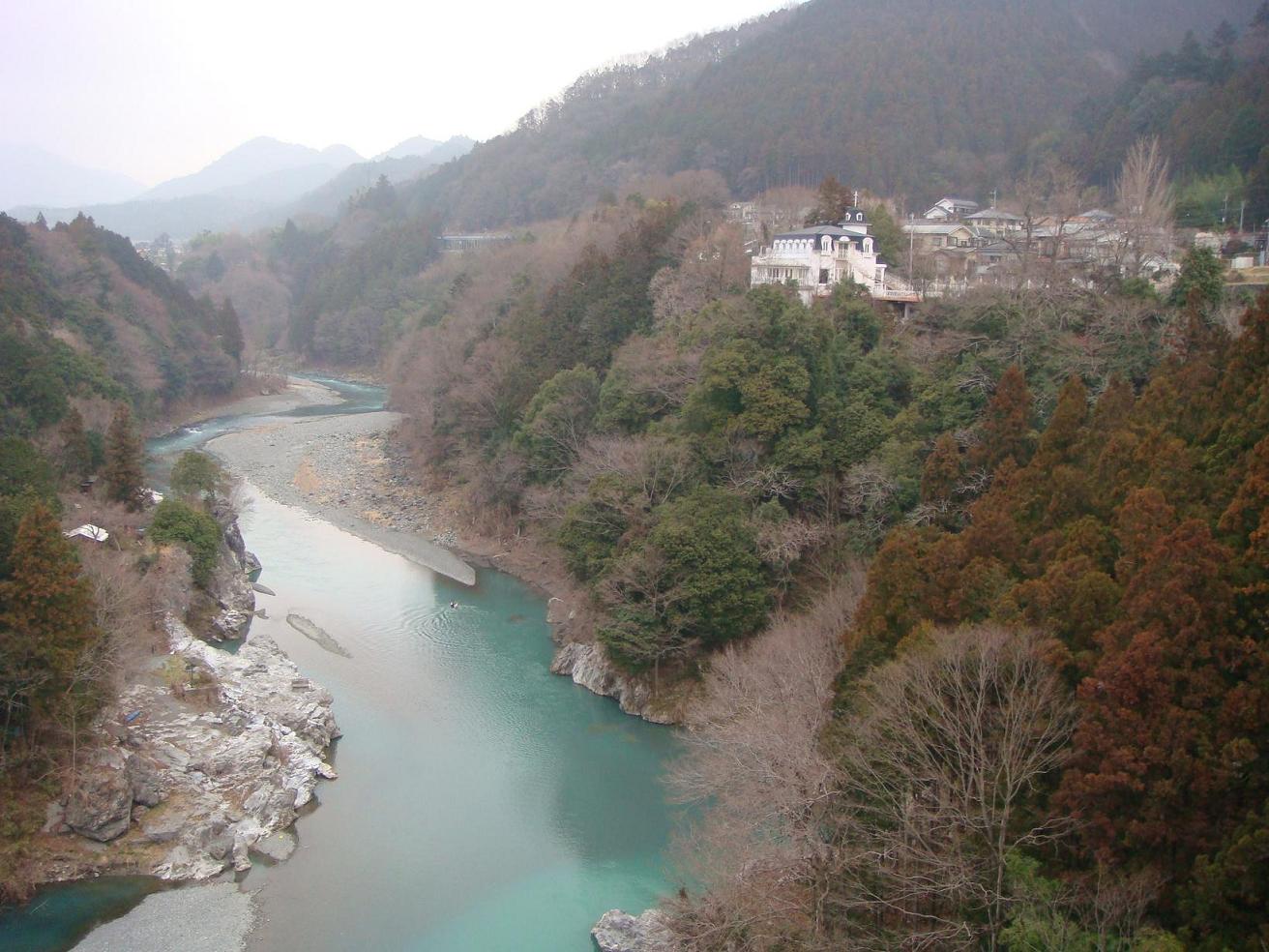 神代桥上看风景