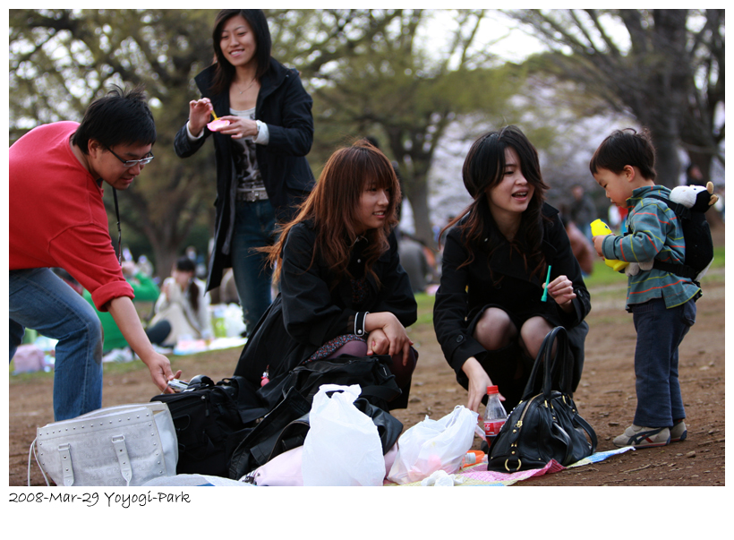 2008-3-29-yoyogi-fbers-07.jpg