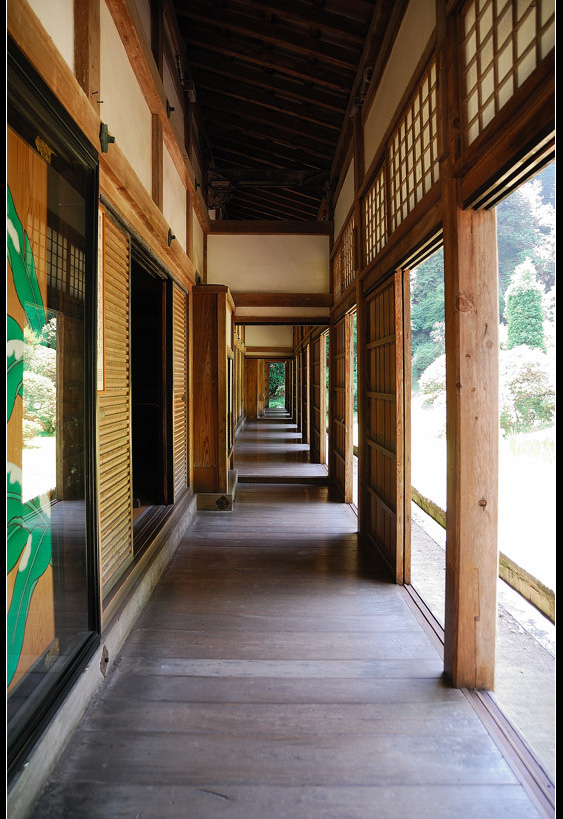 松岛(15)瑞岩寺本堂右侧长廊，典型的和式建筑,