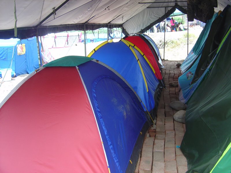 志愿者的小帐篷.JPG