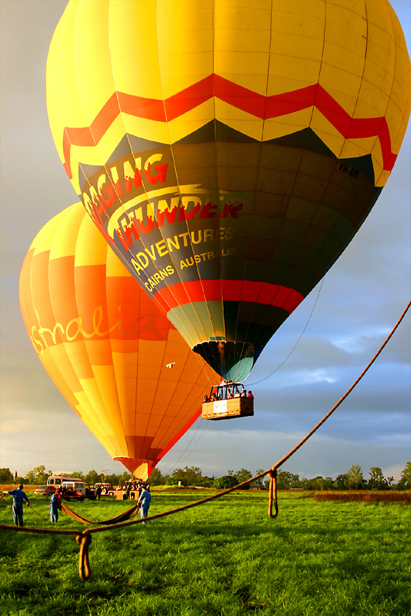 2005-au-hot-air-ballooning-.jpg