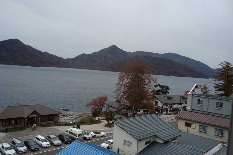 还是湖水