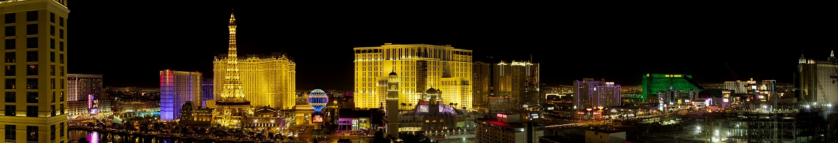 Las_Vegas_Strip_panorama-s.jpg