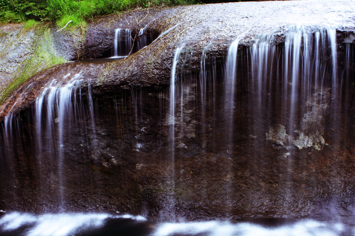 2009-07-19-waterfall-01.jpg