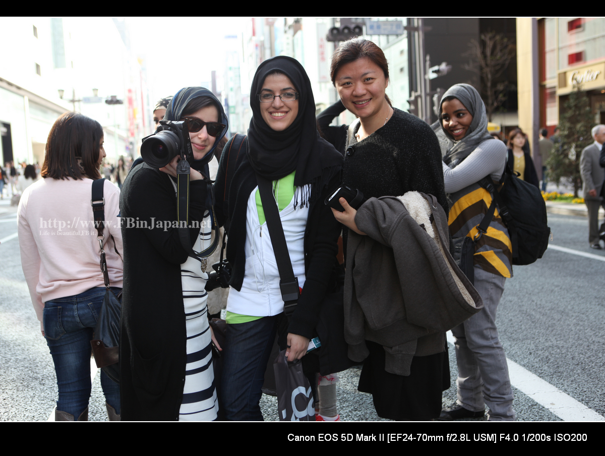 2010-04-10-ginza-people-03s.jpg