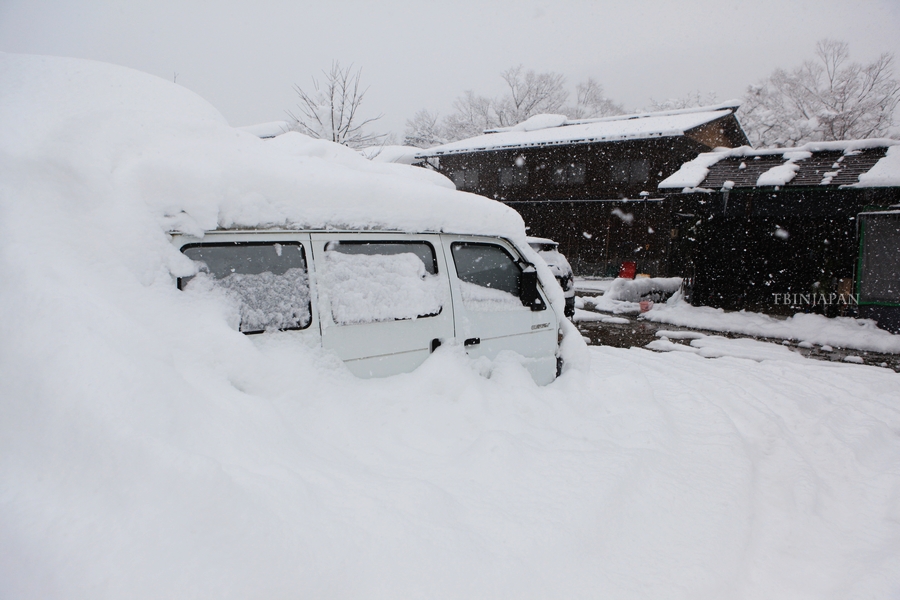 IMG_2937-shirakawago-snow-01.jpg