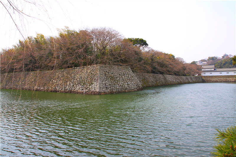 护城河石垣.jpg