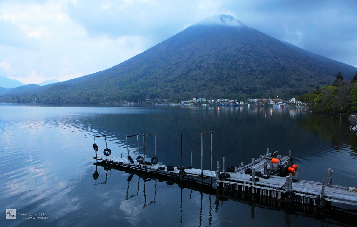 2012-05-28-nikko-lake-IMG_5127-1200.jpg